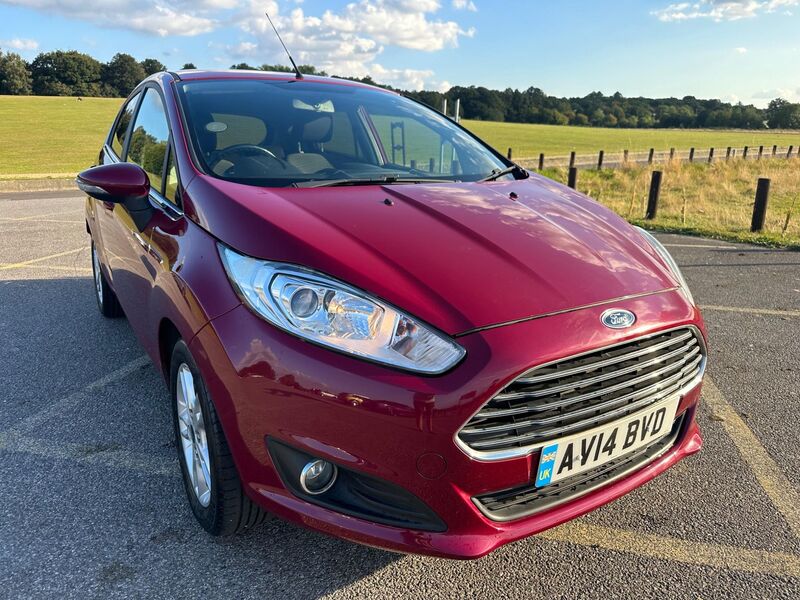 View FORD FIESTA 1.0T EcoBoost Zetec Euro 5 (s/s) 5dr