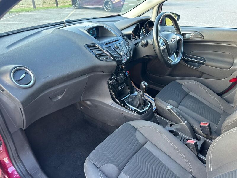FORD FIESTA