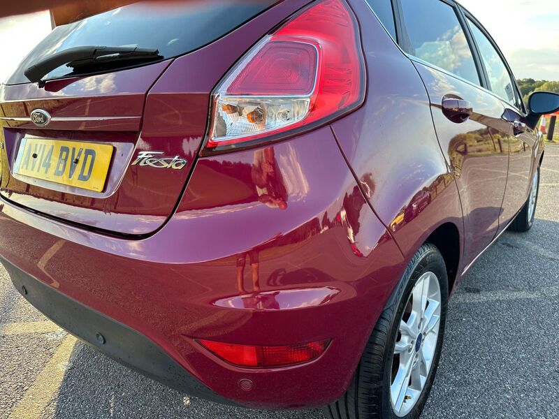 FORD FIESTA