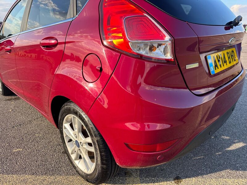 FORD FIESTA