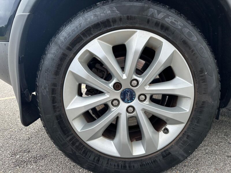 FORD KUGA