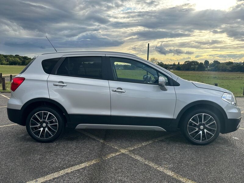SUZUKI SX4 S-CROSS