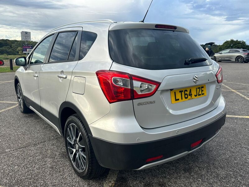 SUZUKI SX4 S-CROSS