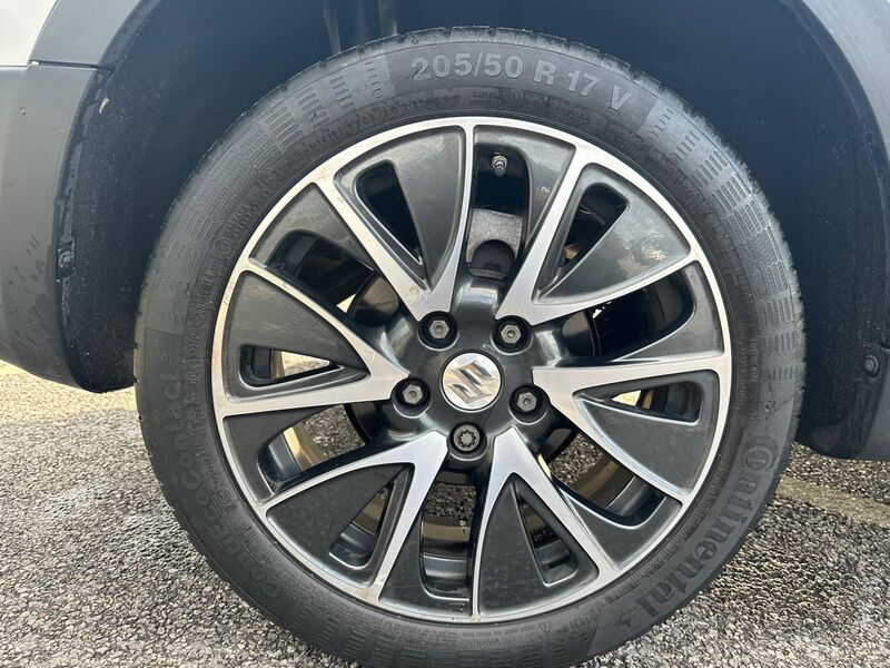 SUZUKI SX4 S-CROSS