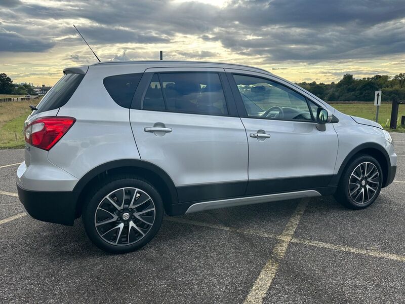 SUZUKI SX4 S-CROSS